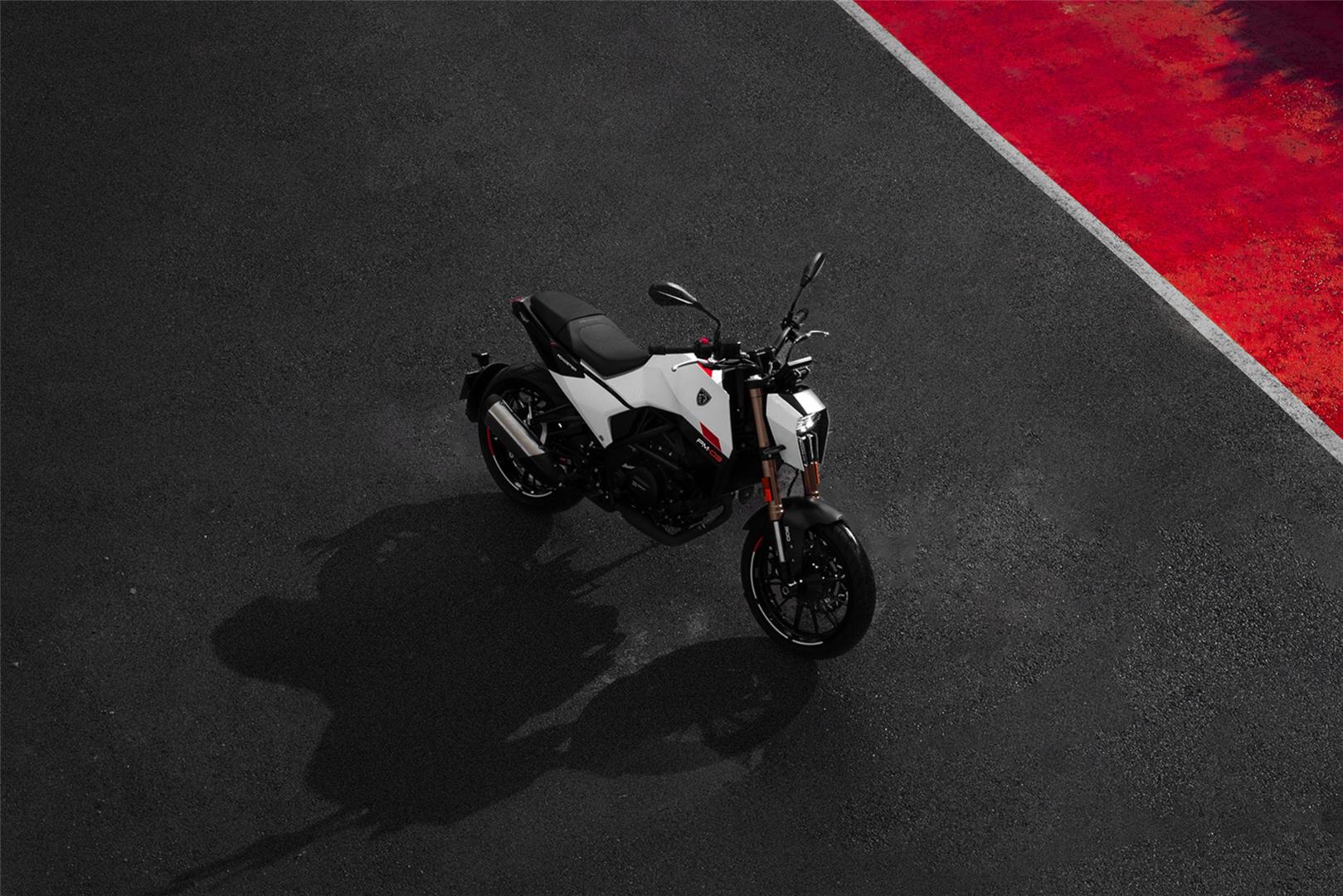 URBAN ROADSTER